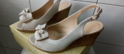Buty damskie sandałki koturn nowe 39