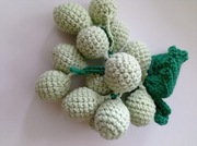 Owoce  na szydełku Amigurumi, winogrono jasne