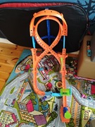 HOT WHEELS ZESTAW PIONOWY TOR ÓSEMKA