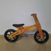 Rowerek biegowy drewniany