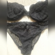 Komplet 70 B  S czarny koronka jak nowy Triumph 