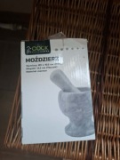 Marmurowy moździerz kuchenny z tłuczkiem. 2Cook