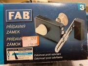 Zamek patentowy wierzchni z zapornicą FAB 6 kluczy w komplecie