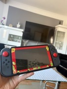 Nintendo Switch V2 z Dodatkami