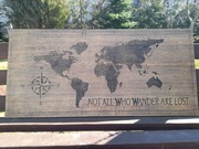 Mapa świata na drewnie 1175x550 