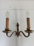 Mosiężny kinkiet ścienny – styl klasyczny / retro