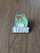 Przypinka, broszka z żabą która zapomniała (gra słów)