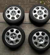 Komplet oryginalnych felg 16” z oponami zimowymi do Audi A4 B6