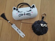 pokrowiec etui na okulary z uchwytem i uszkami kot kotek+ pompon