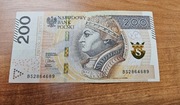 Banknot obiegowy 200zl Seria BS 2864689 