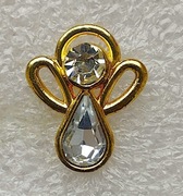 Broszka Mały aniołek spinka metalowa z kamykami