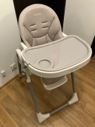 Składane krzesełko do karmienia ze stolikiem Ricokids