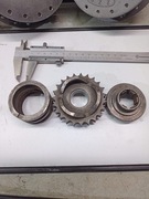 JUNAK M10,ZĘBATKA NA WAŁ KORBOWY JUNAK M10,Zrywka komplet