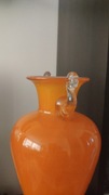  Wazon/ amfora pomarańczowy z uszami  około 1980 r.