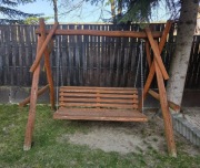 Huśtawka ogrodowa drewniana