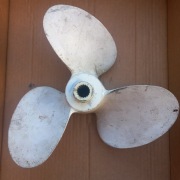 Śruba napedowa 13 x 17