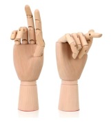 Drewniany Model Dłoni – Model Szkicowy dla Artystów