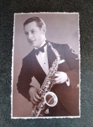 Portret mężczyzny z saksofonem wpis Lublin 1939