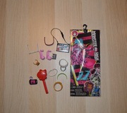 ubranka dla lalki Monster High nowe + akcesoria
