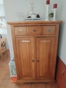 meble z litego drewna do jadalni i salonu plus dwa hokery Ikea Ingolf