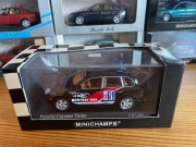 1:43 MINICHAMPS - PORSCHE CAYENNE "MEDIC" ALMS 2003 - 400061082