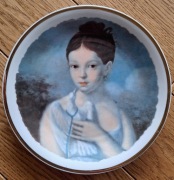 Dziewczyna z gołębiem - "Wawel"