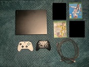Xbox One X + 2 pady + gry