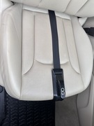 Adapter ciążowy pasów bezpieczeństwa.