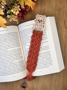 Ręcznie robiona zakładka do książki z makramy- lisek