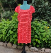 Sukienka retro Dolly and Dotty 48 4XL czerwona białe kropki groszki pin up