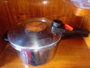 Szybkowar - garnek ciśnieniowy