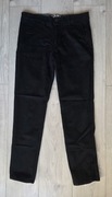 Czarne chinosy Bershka rozmiar 40 jak nowe