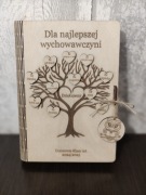 Książka pamiątka pudełko na zakończenie roku szkolnego 
