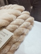 4 szt. Poszewka dekoracyjna 45x45 futerko premium beż NOWA miękka