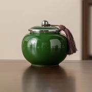 Piękna oryginalna zielona urna ceramiczna na prochy psa kota zwierzęcia