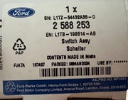 Przycisk klapy bagażnika Ford Puma 2588253