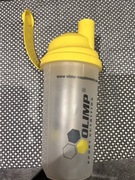 Shaker do Białka Odżywek żółty z Sitkiem Szejker Olimp 700 ml