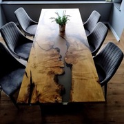 Stół z żywicy epoxydowej 