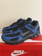 Buty/Sneakersy Nike Zoom Vomero 5 SE HV6900-001