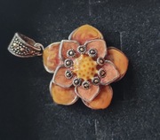 Zawieszka/ wisior wykonany ze srebra 925, markazyty, emalia