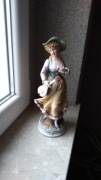 figurka biskwit porcelana dama, pasterka z mandoliną, 34 cm