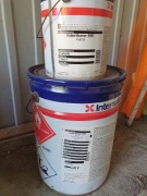 Farba poliuretanowa żółta Interthane 990 RAL 1023