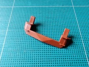 odgarniacz z wycięciem brązowy do ST44/M62/BR120 firmy Roco