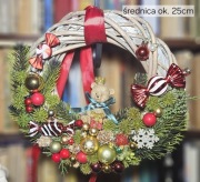 Uroczy wianek bożonarodzeniowy z misiem, ok. 25cm