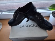 Czarne buty lasocki (oksfordki)