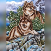 obraz wyszyty haftem koralikowym wilki w górach