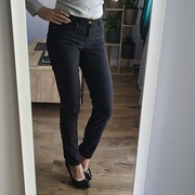 Czarne klasyczne spodnie H&M 