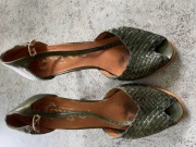 Skórzane sandały na obcasie 38,5