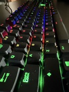 Trust GXT 890 Cada RGB – klawiatura mechaniczna gamingowa