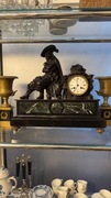 ANTYK FRANCUSKI - Zegar Kominkowy Figuralny | Postać MUSZKIETERA | Mar